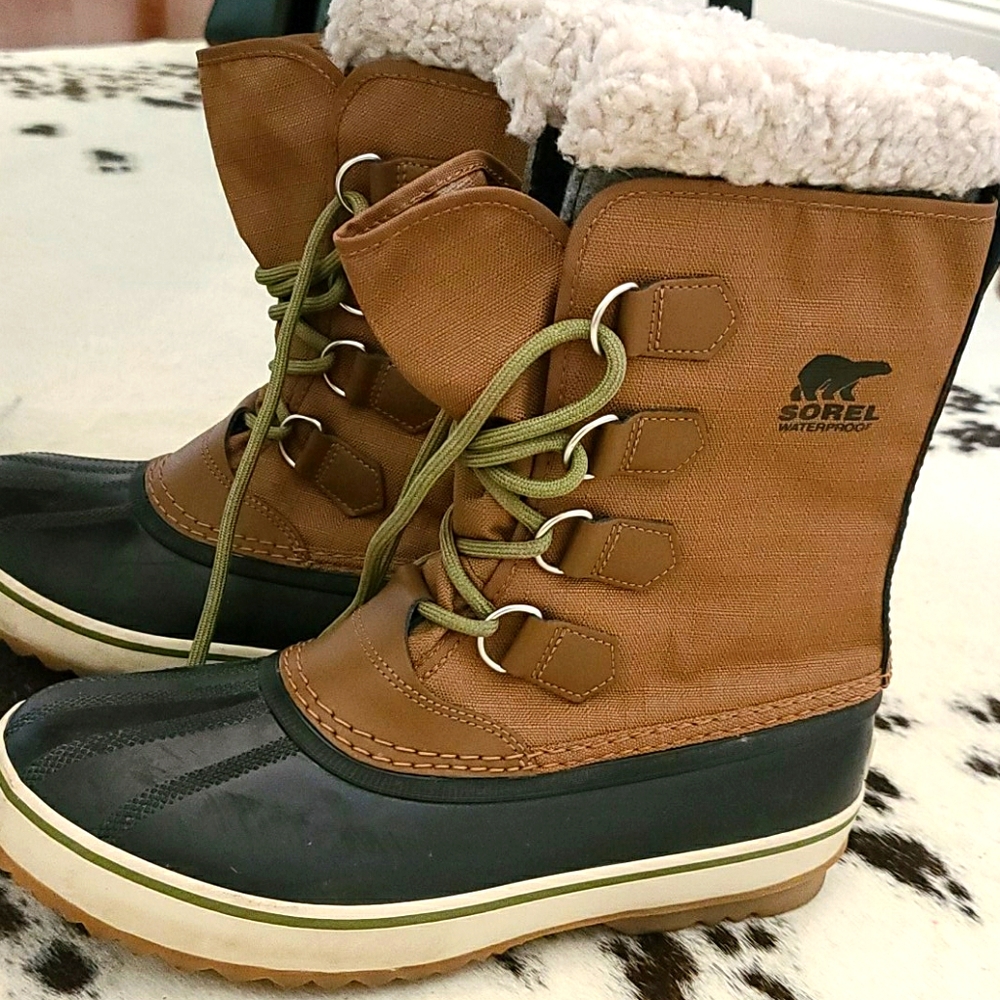 Sorel 9.5 Mens Tan Black White Snow Boots EUC